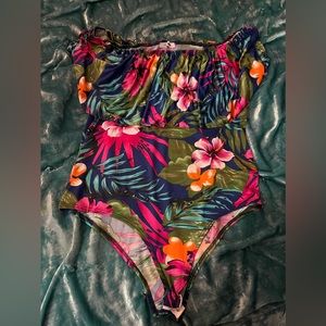 FASHION NOVA BODYSUIT